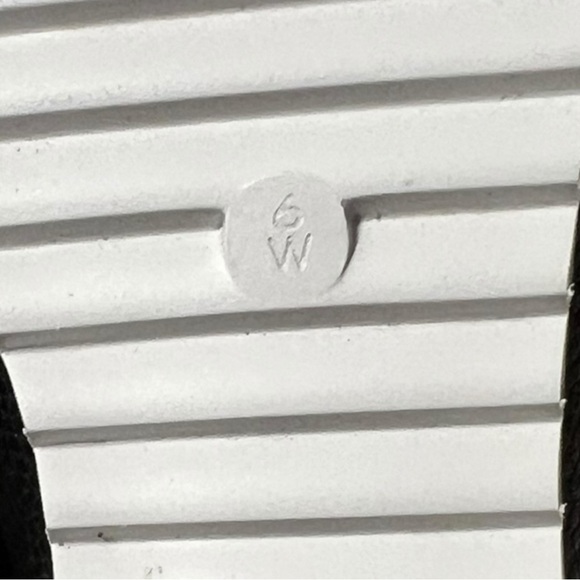 🌻NEW w/box Vaneli Hilde Black Leather Cross Band Low Wedge Slides Size 6W WIDE - Picture 11 of 14